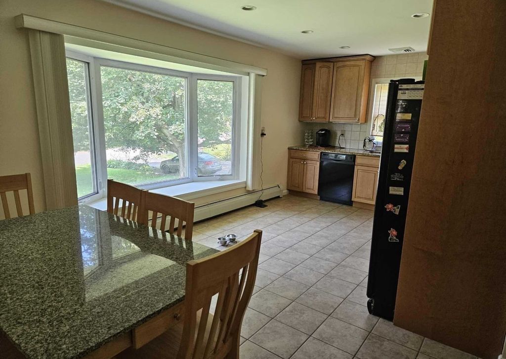 Property photo 3 of 18 <Alttext/>