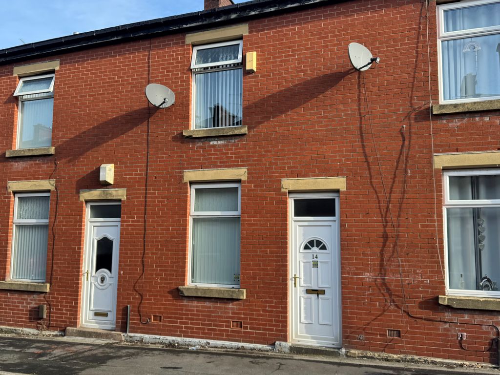 Property photo 1 of 6