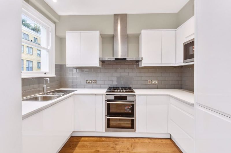 Property photo 1 of 6 Photo 6