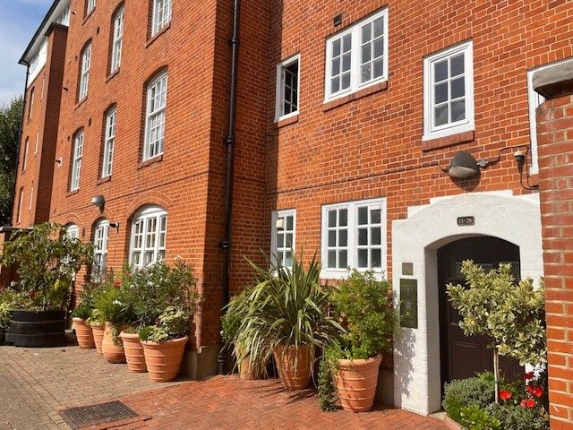 Property photo 1 of 5 Ext 2