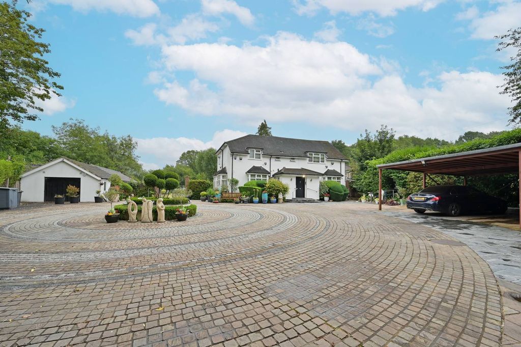 Property photo 1 of 54