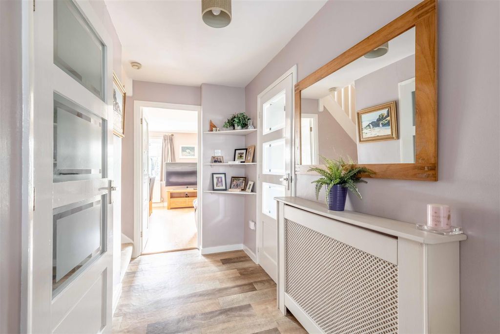 Property photo 3 of 22 68Lt (10 Of 25).Jpg