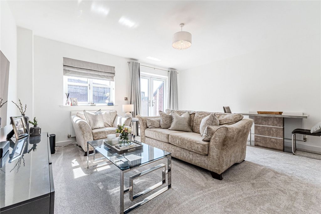 Property photo 2 of 18 Picture No. 02