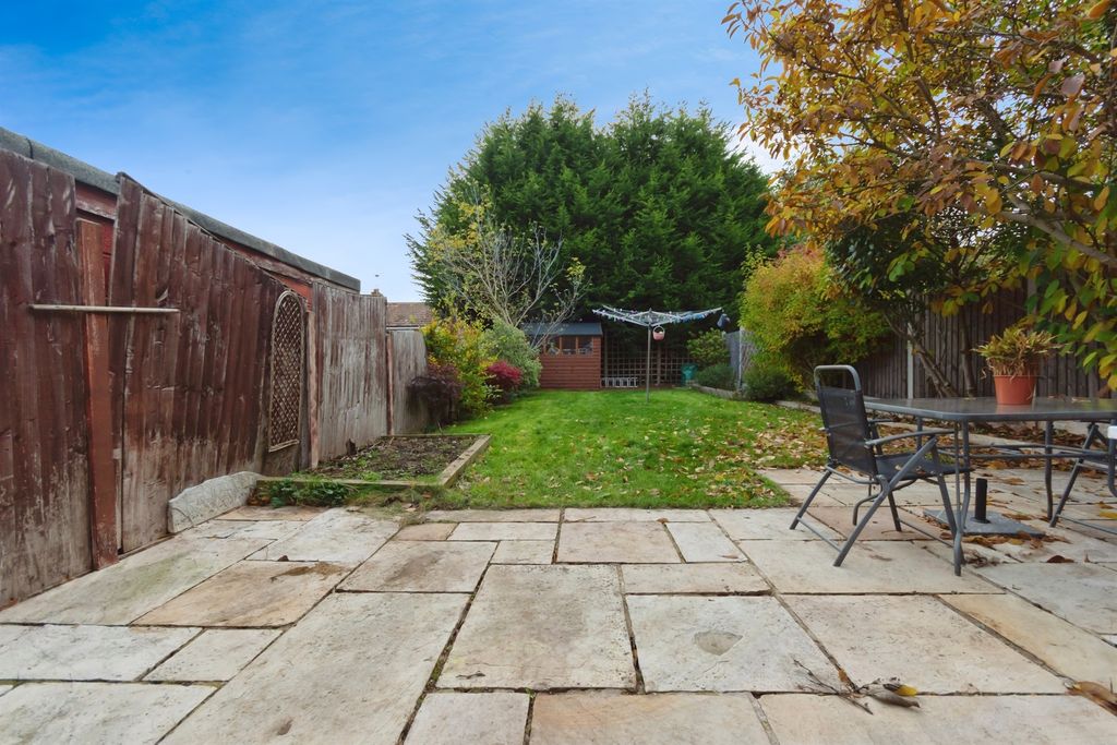 Property photo 3 of 23