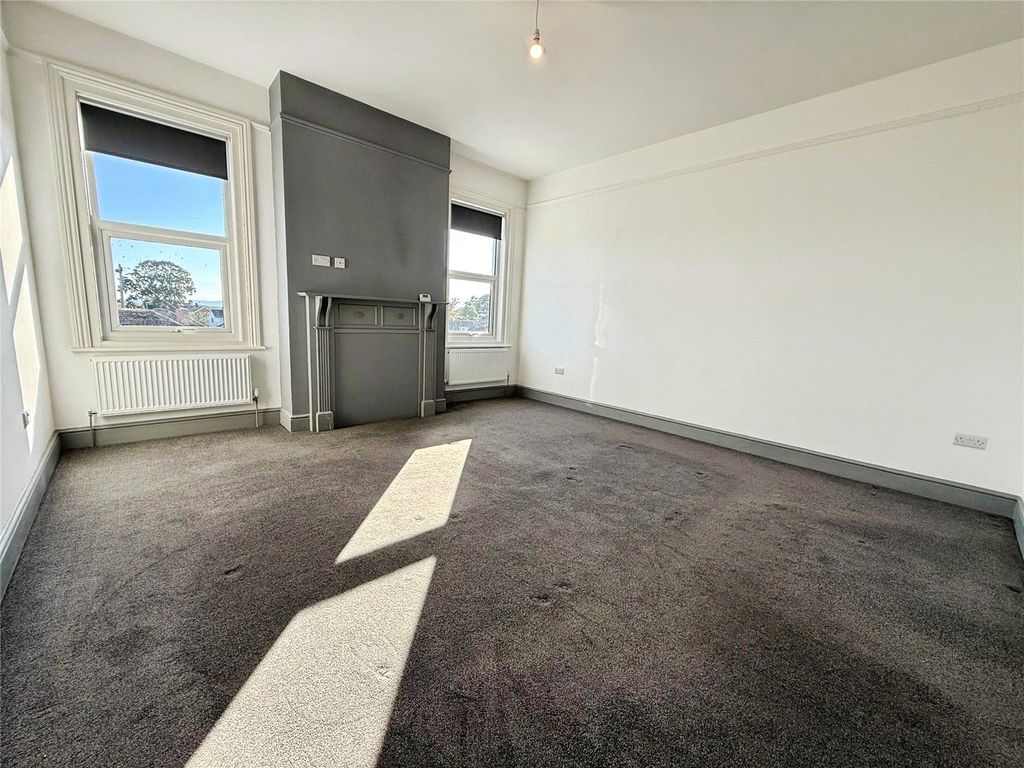 Property photo 2 of 12 Living Room