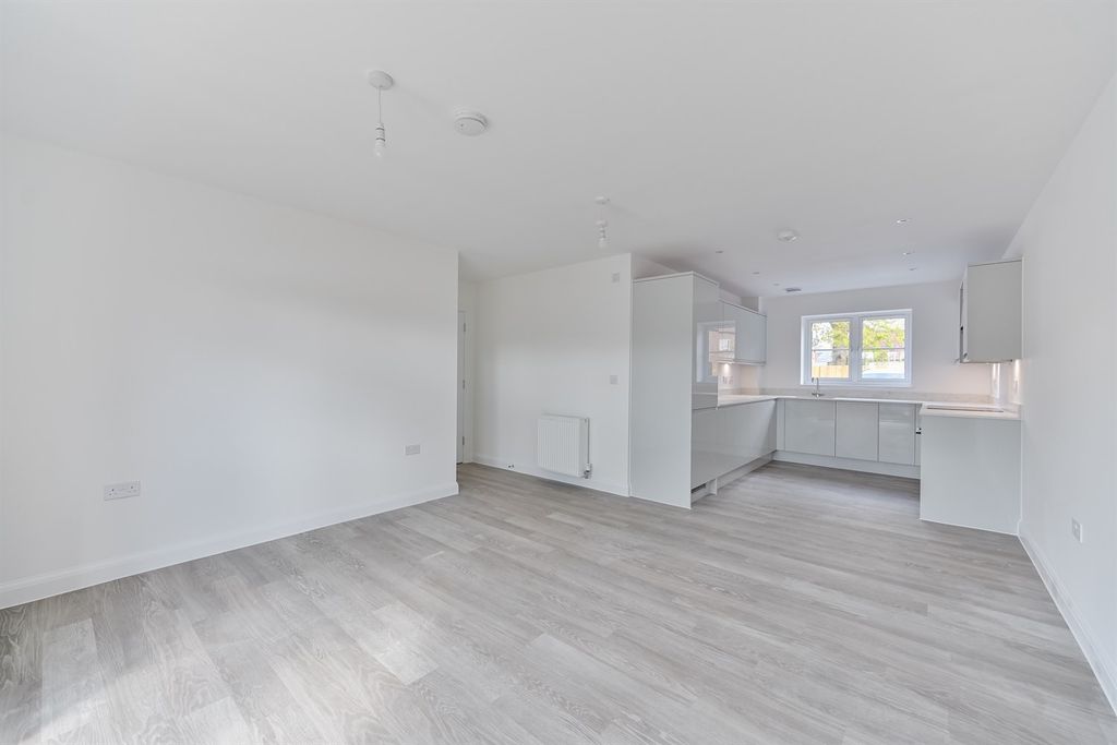 Property photo 3 of 9 Living Area