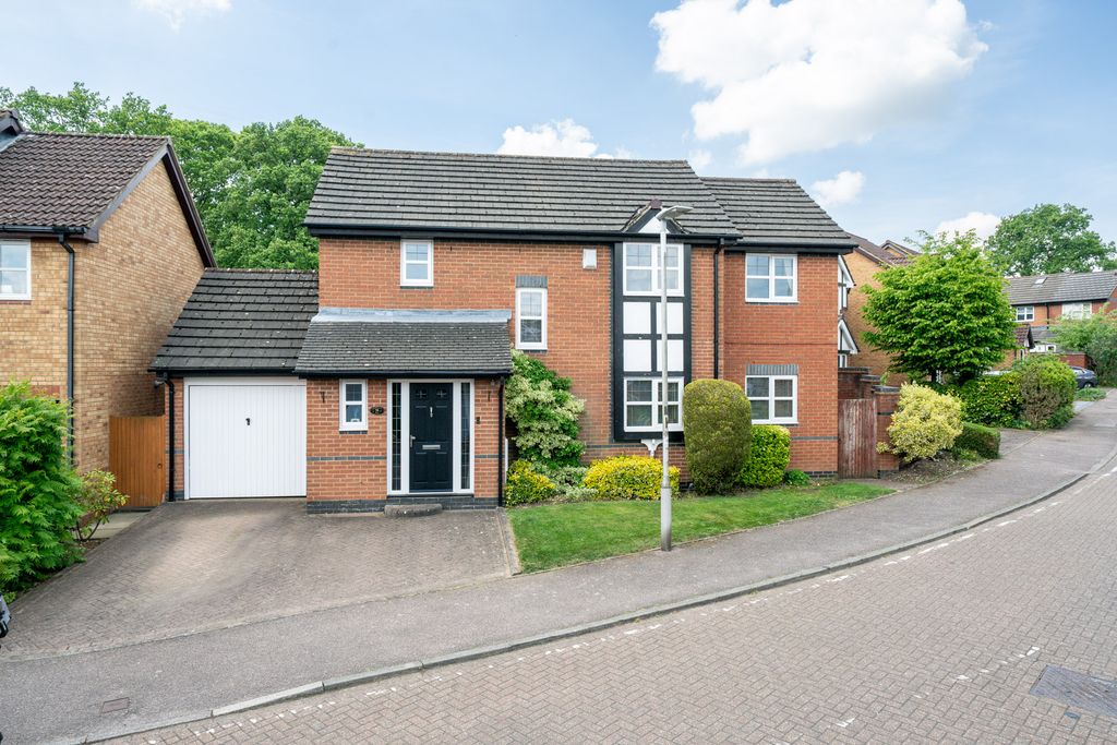Property photo 1 of 16 58-Laureate-Way-1002