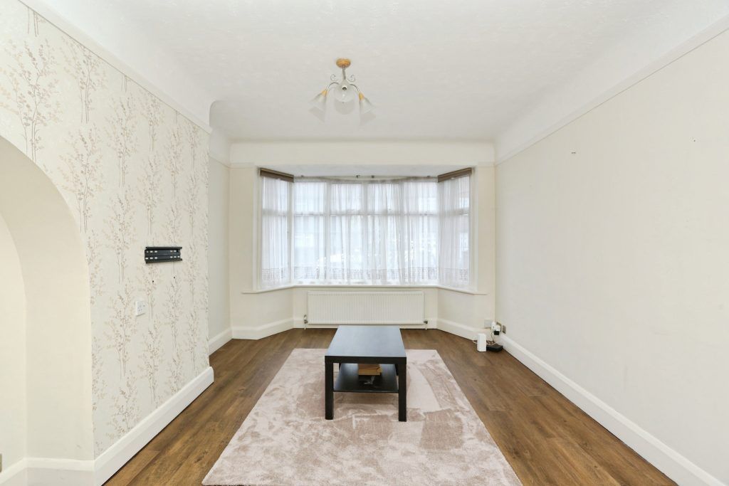 Property photo 2 of 23