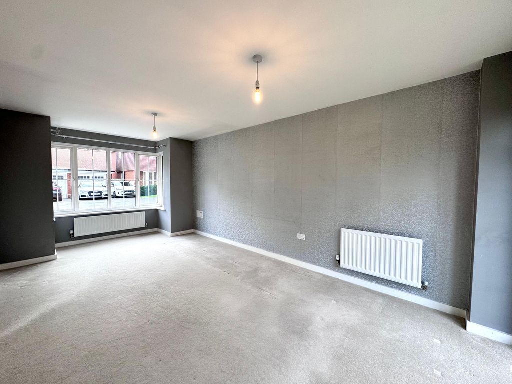 Property photo 2 of 18 Living Room 1