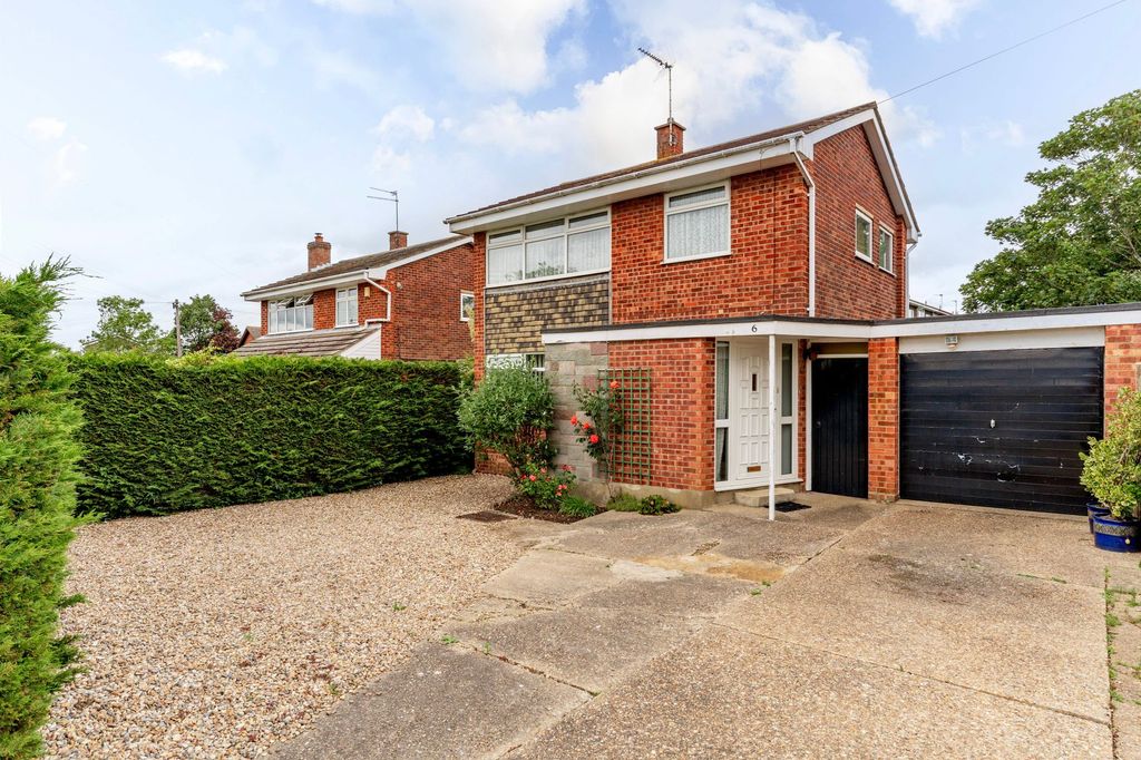 Property photo 1 of 18