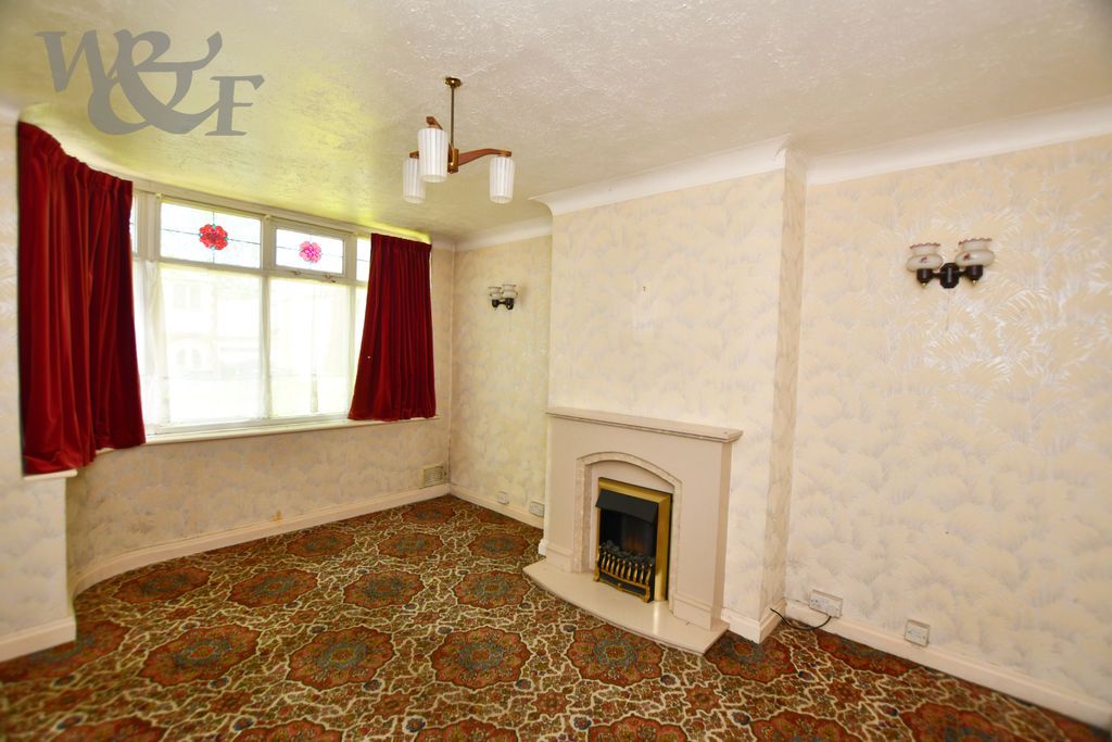 Property photo 2 of 32 Photo 4