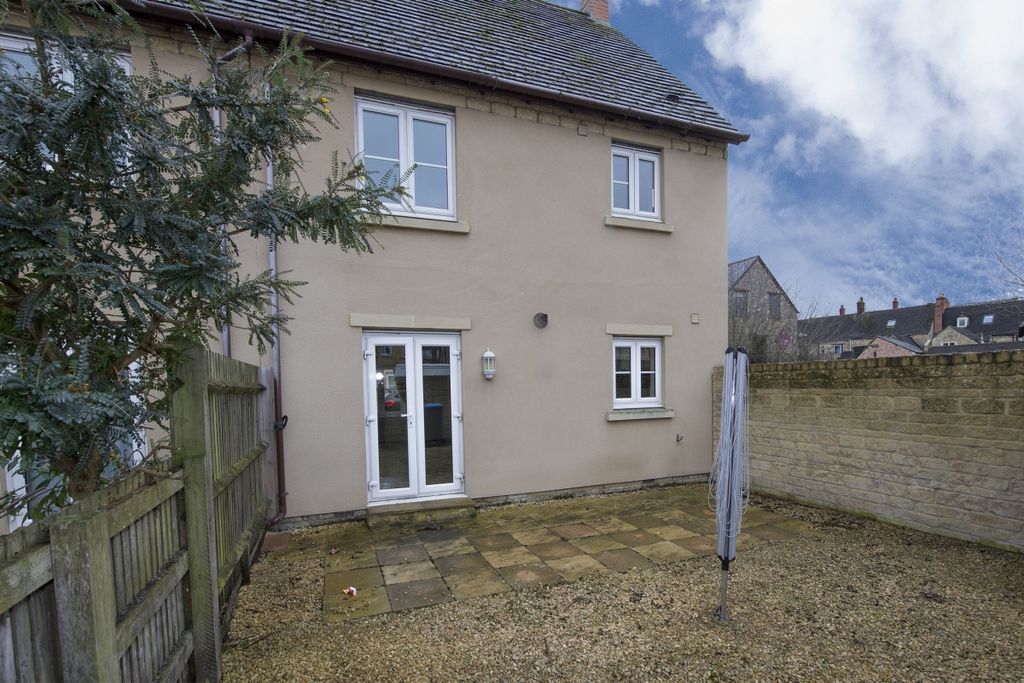 Property photo 3 of 9 Image (110)