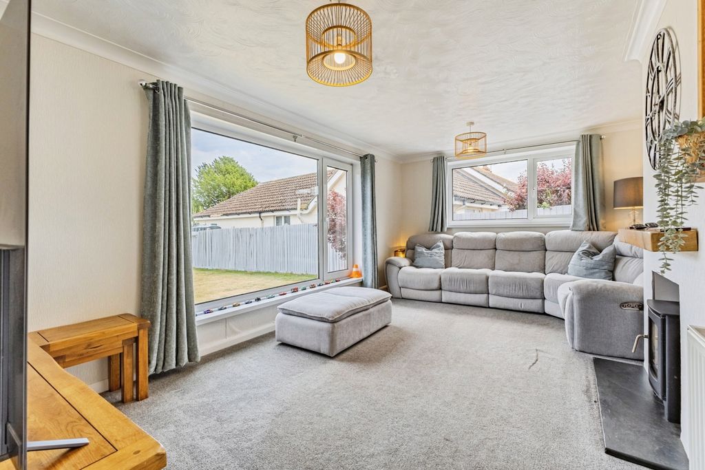 Property photo 3 of 34 Pbox-Img.Jpg