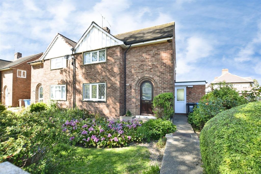 Property photo 1 of 15 External