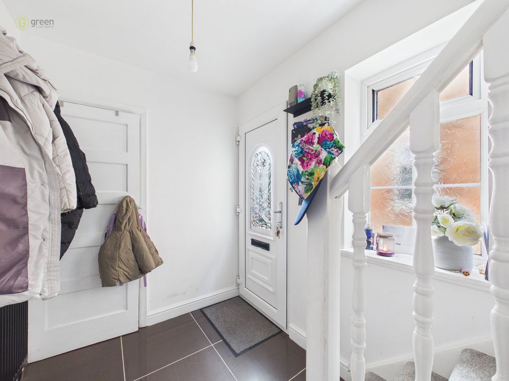 Property photo 2 of 45 Cam05591G0Pr0177Still023