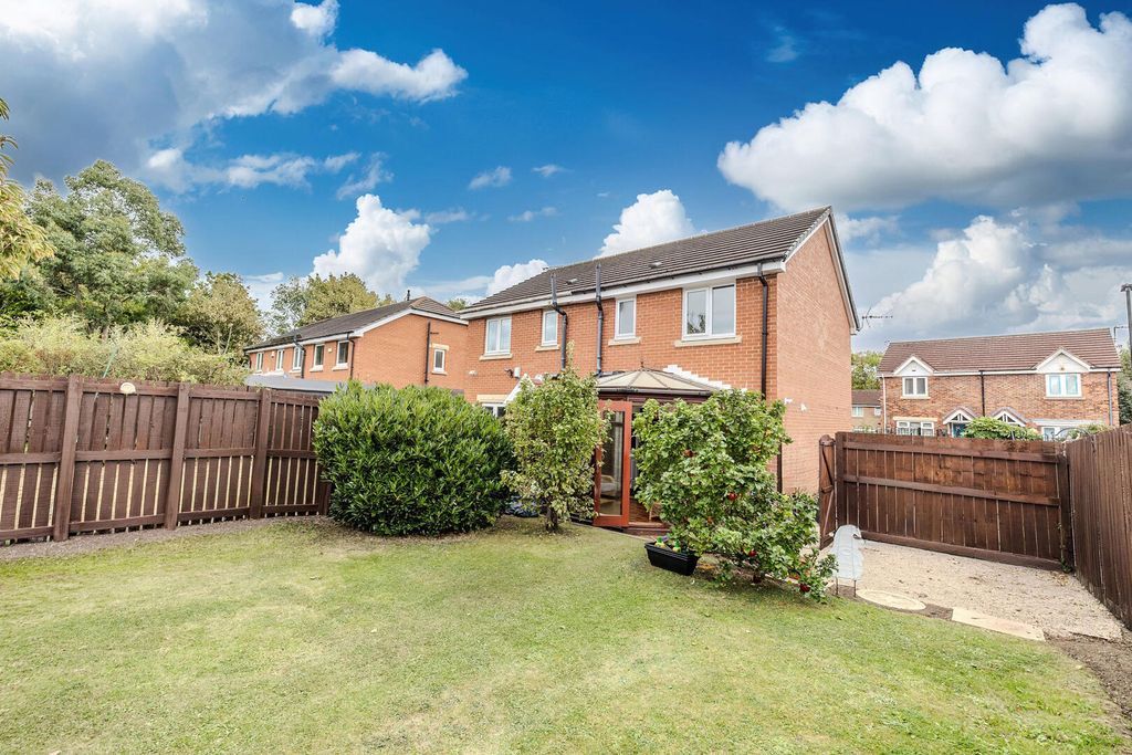 Property photo 2 of 16 Rear Garden