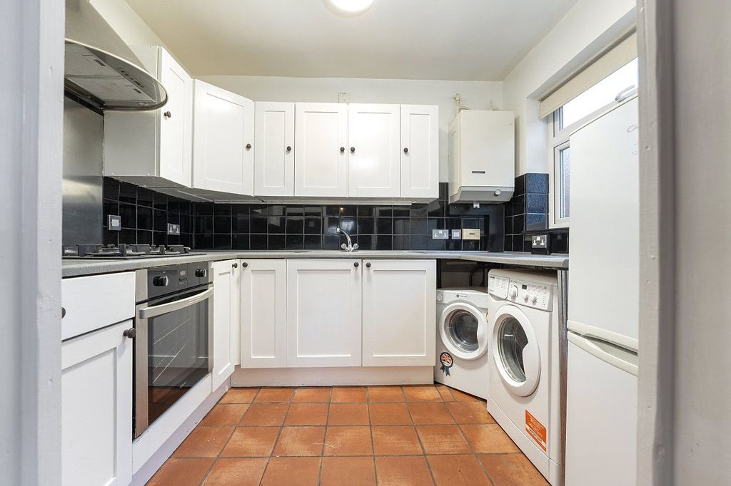 Property photo 2 of 11 Picture No. 06