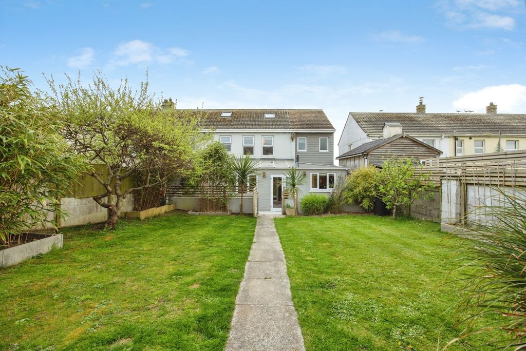 Property photo 3 of 20 Pbox-Img.Jpg