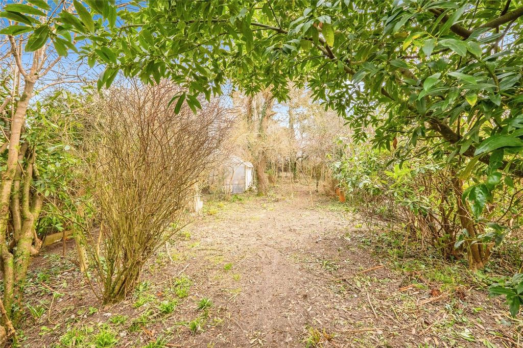 Property photo 2 of 21 Photography