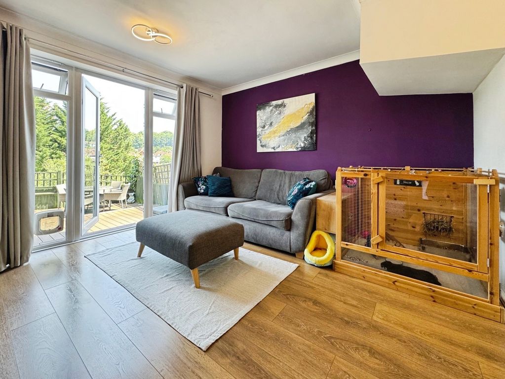 Property photo 2 of 12 Pbox-Img.Jpg
