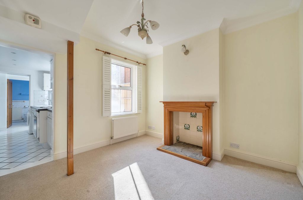 Property photo 3 of 24 1449286-9-69E7B86...