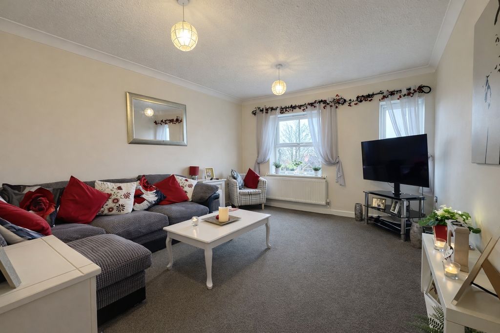 Property photo 2 of 9 Picture No. 19