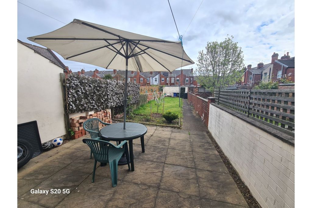 Property photo 2 of 23