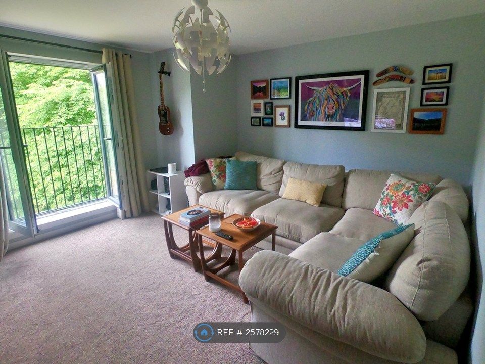 Property photo 2 of 14 Living Room
