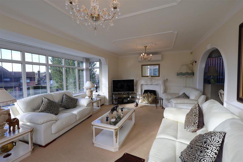 Property photo 3 of 22 Reception Room