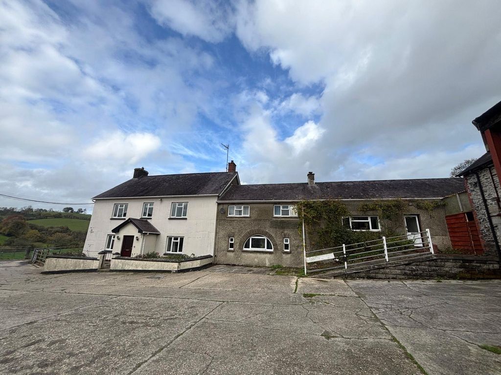 Property photo 3 of 47 Picture No. 04