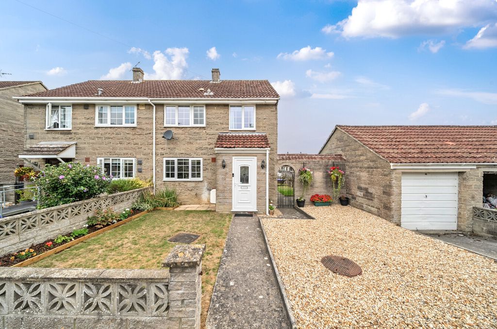 Property photo 1 of 17 1335659-2-689c60c...