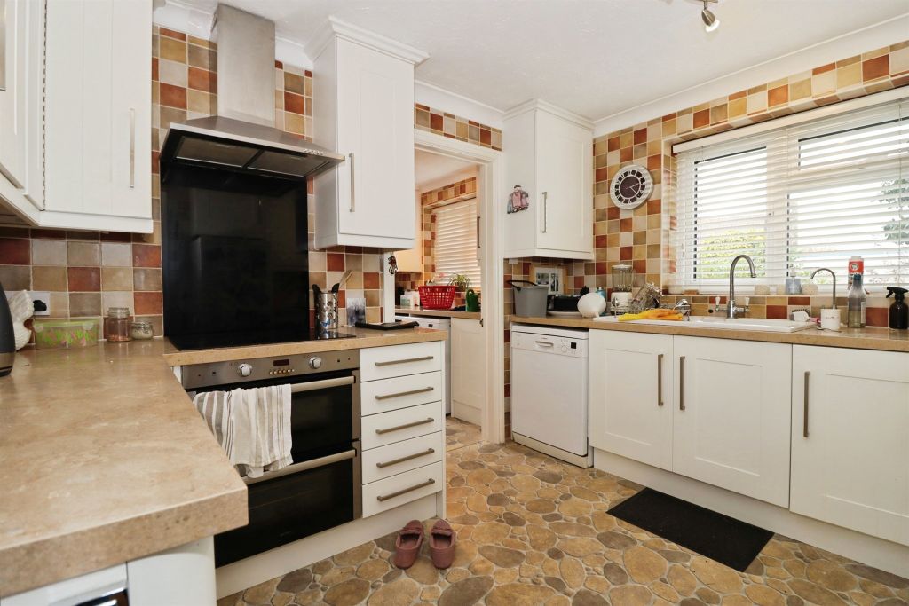 Property photo 3 of 15