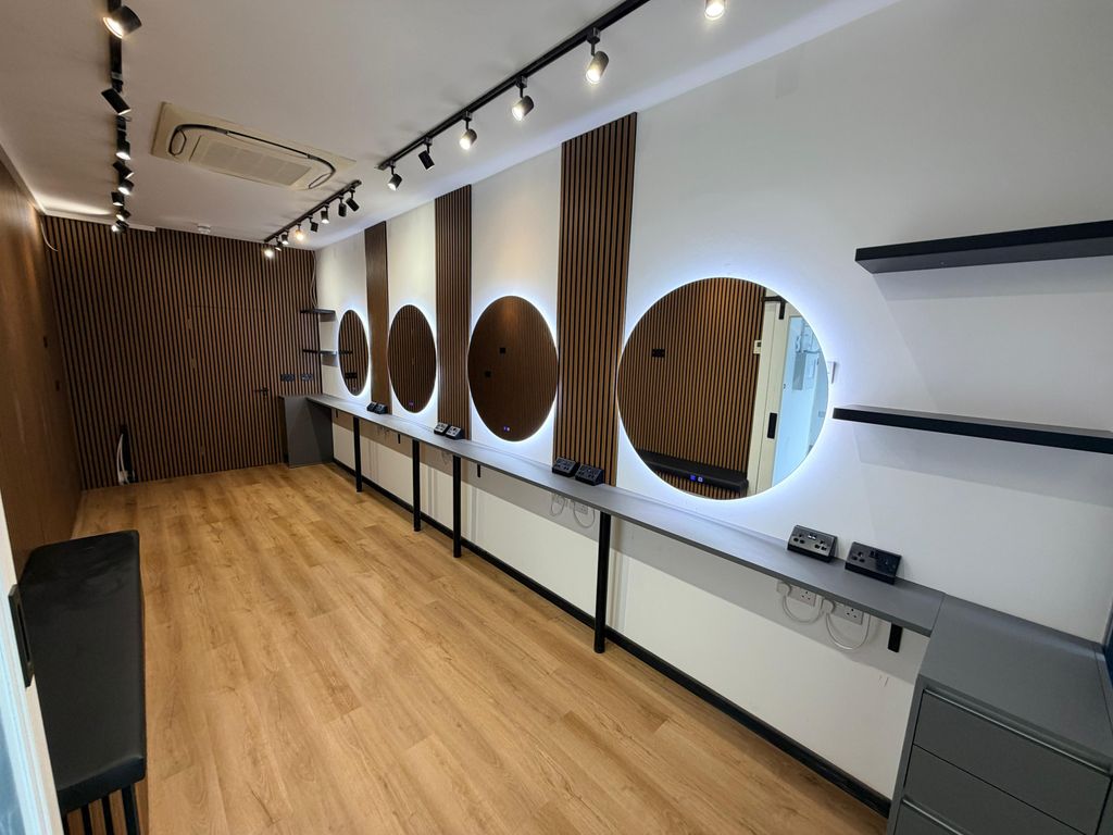 Property photo 1 of 3