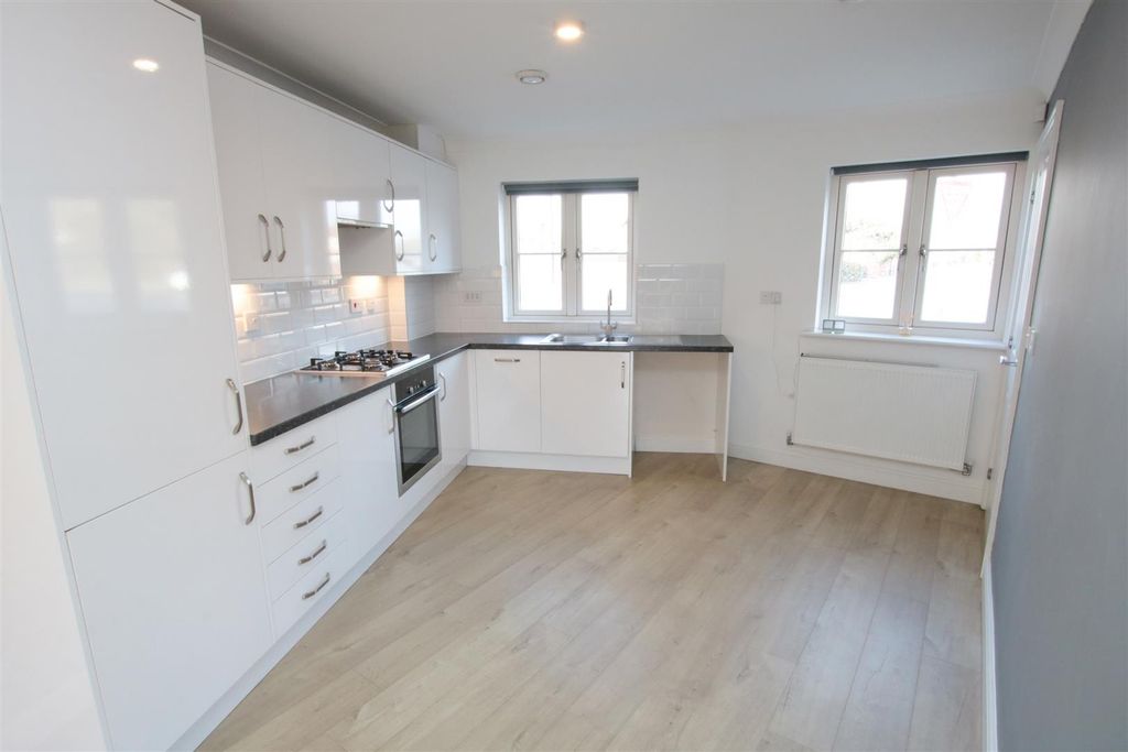 Property photo 2 of 18 Open Plan Living/ Dining/ Kitchen