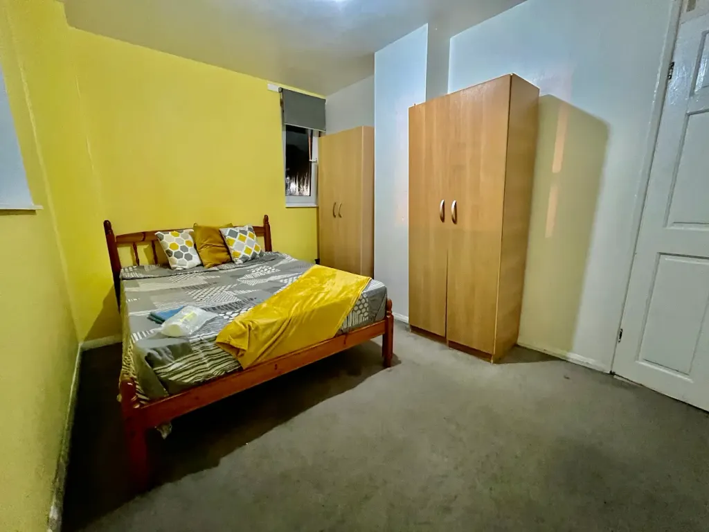 Property photo 1 of 4