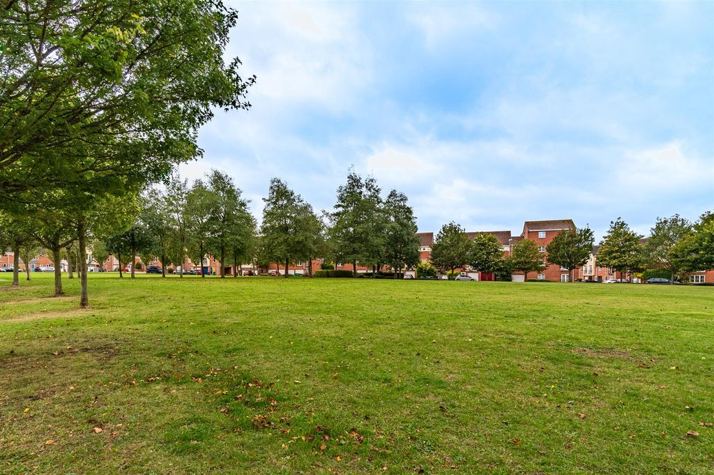 Property photo 2 of 20 Dsc_3682-Hdr.Jpg