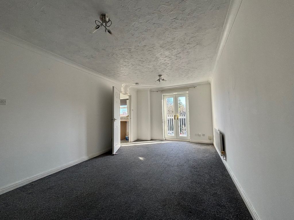 Property photo 2 of 7 Picture No. 11