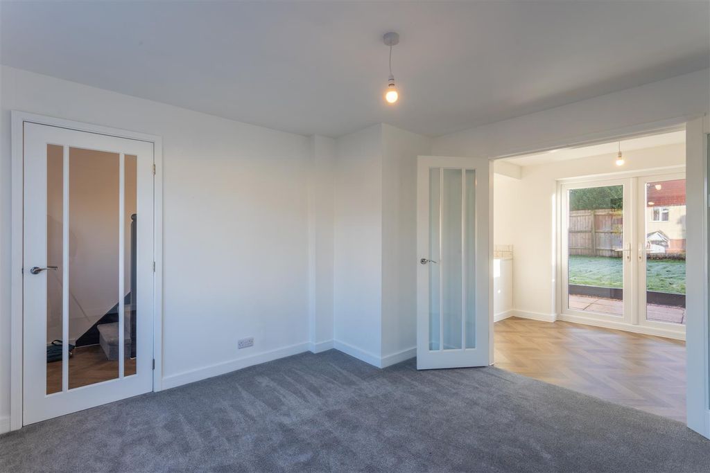 Property photo 3 of 24 Dwelest - 15 Short Street, Staphenhill, De15 9Ls-0