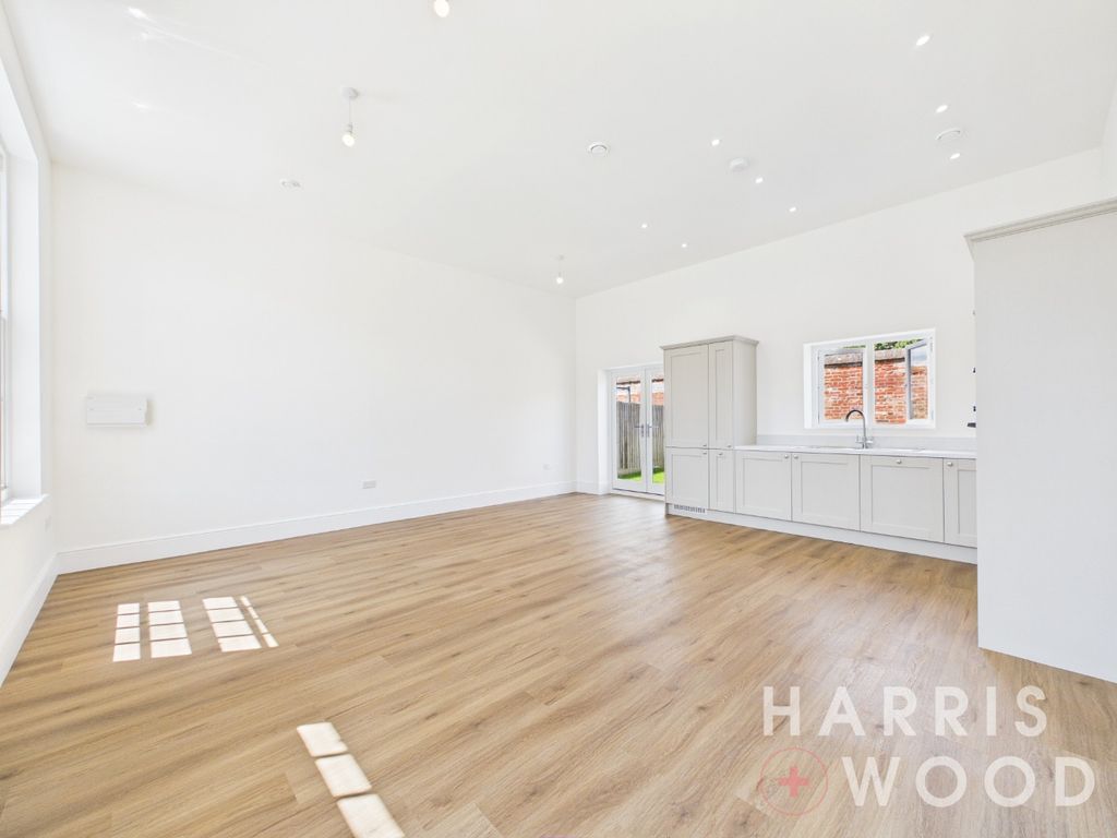 Property photo 3 of 23 5255704