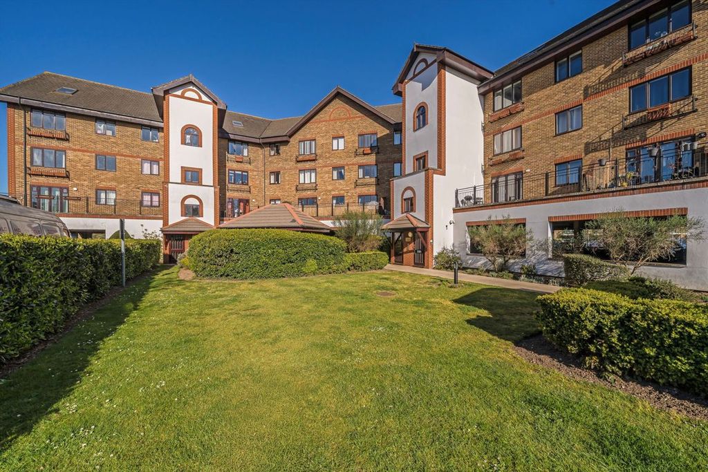 Property photo 1 of 7