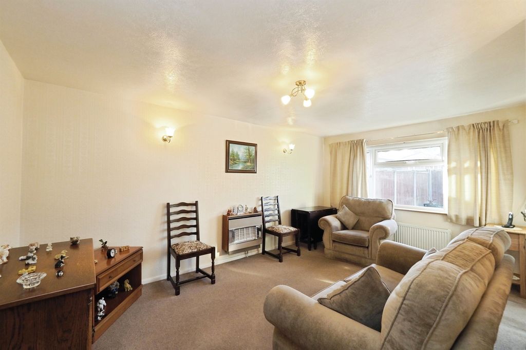 Property photo 3 of 17