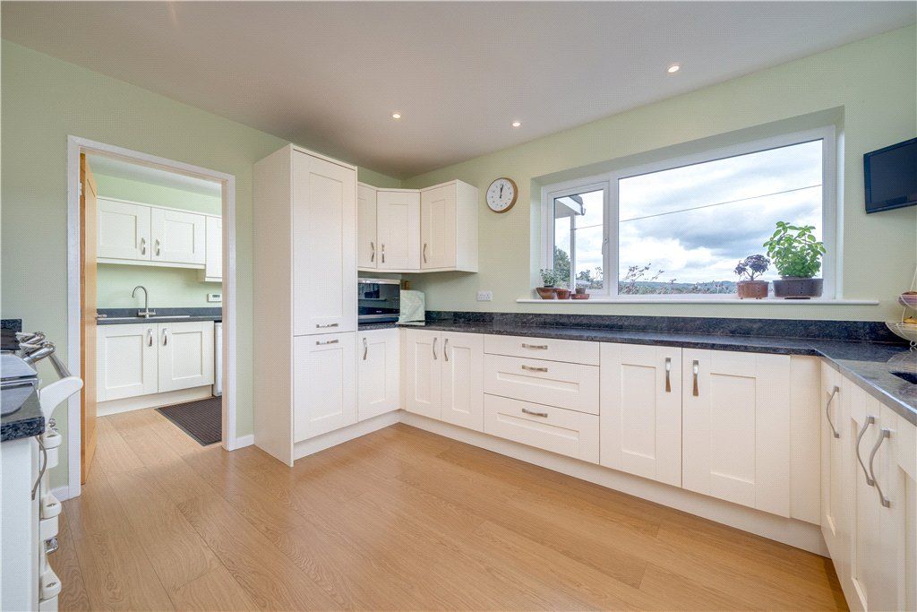 Property photo 3 of 24 Kitchen