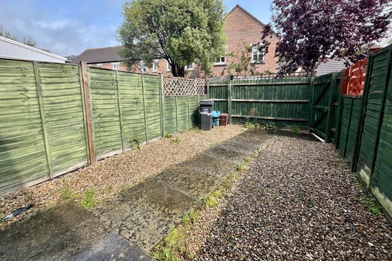 Property photo 2 of 13 Garden
