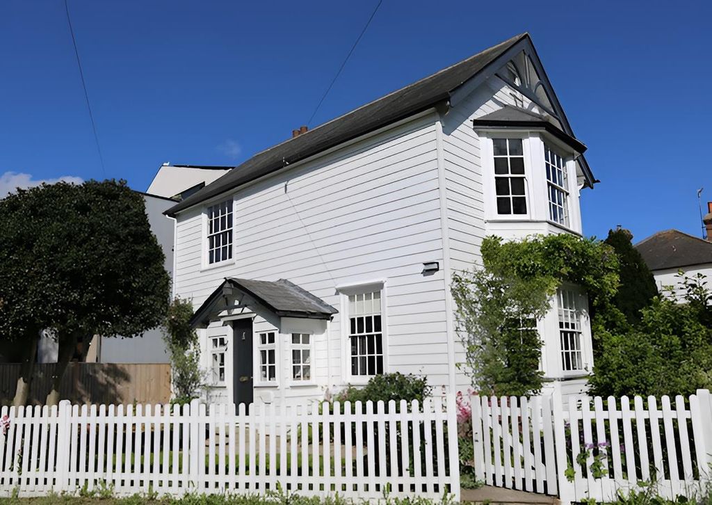 Property photo 2 of 13 7E2B0Acc9F2043C18928Cf43D0D62873_Enhanced.Jpeg