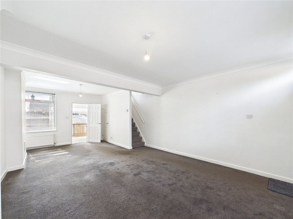 Property photo 3 of 12 Picture No. 02