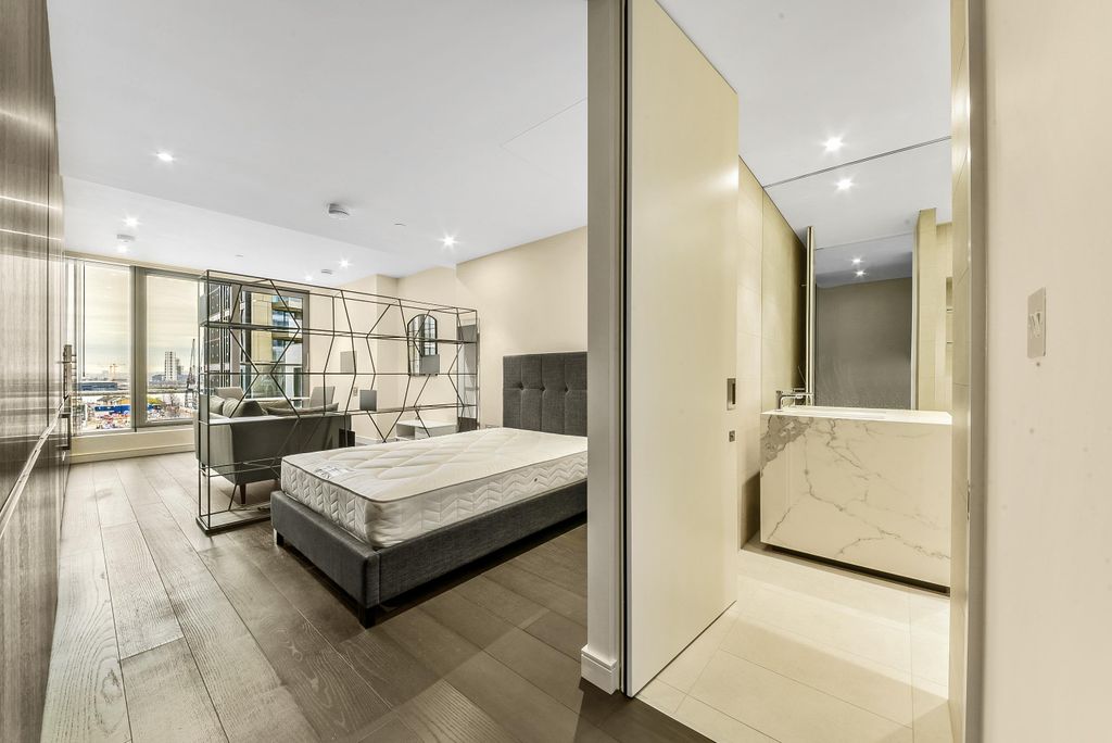 Property photo 2 of 11 Image