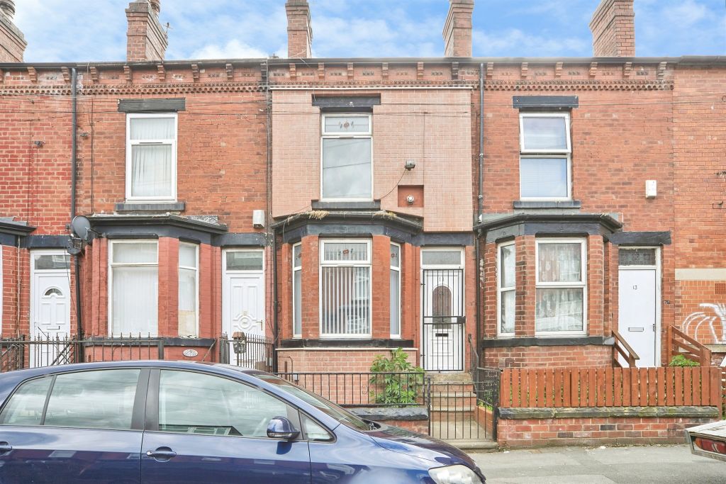 Property photo 1 of 11