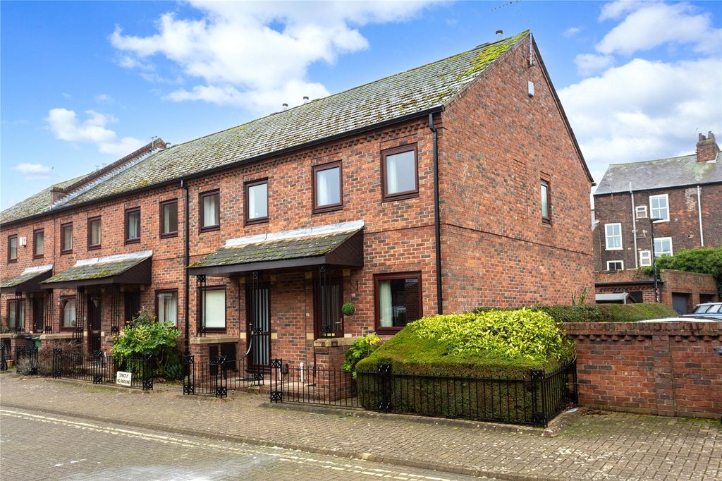 Property photo 1 of 14 Photos