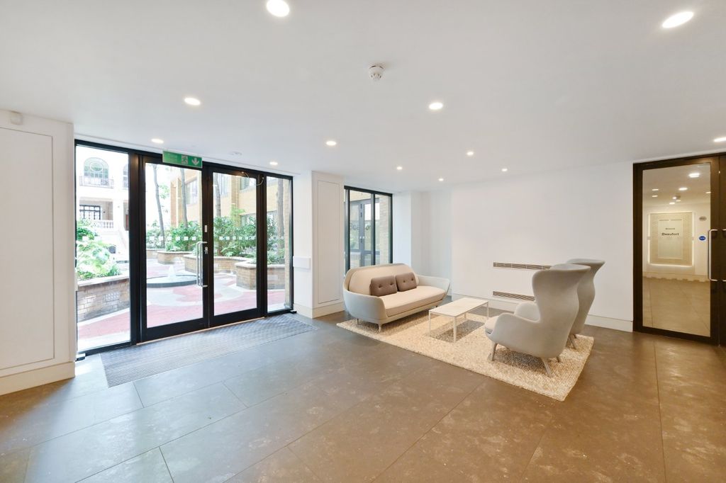 Property photo 1 of 18 Picture No. 15