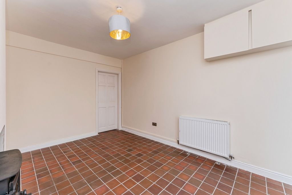 Property photo 3 of 20 Pbox-Img.Jpg